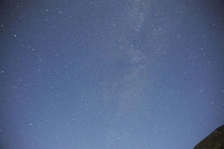 一晚上的等待～终于等到一点星星河～和流星雨～期待正流星雨的来临