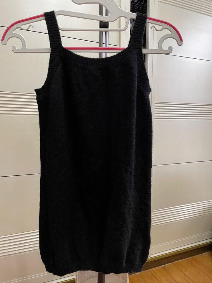 水月家的羊绒背心