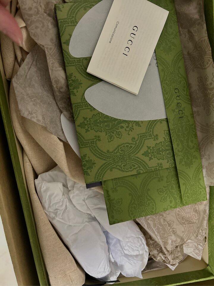 一眼心水的米色休闲板鞋