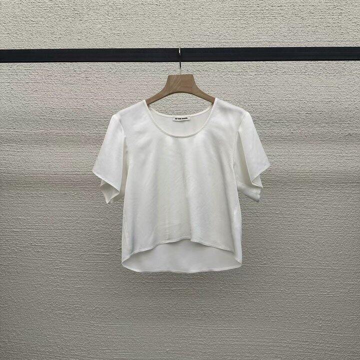 喜欢的衣服 存一些图