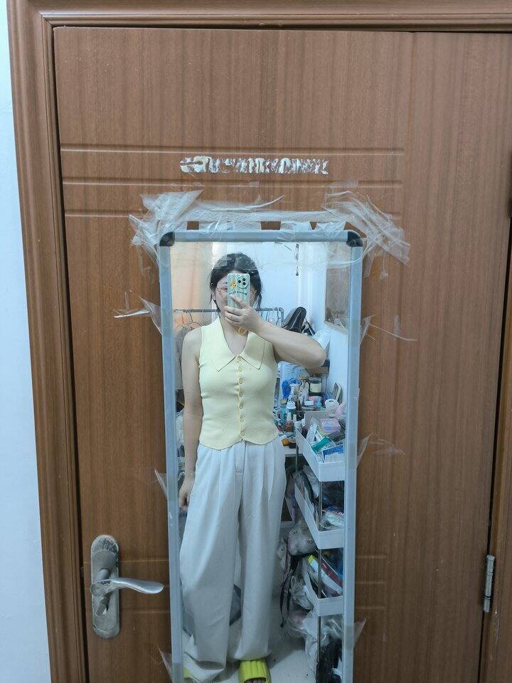 姐妹们帮我看看白裤子要不要留啊？