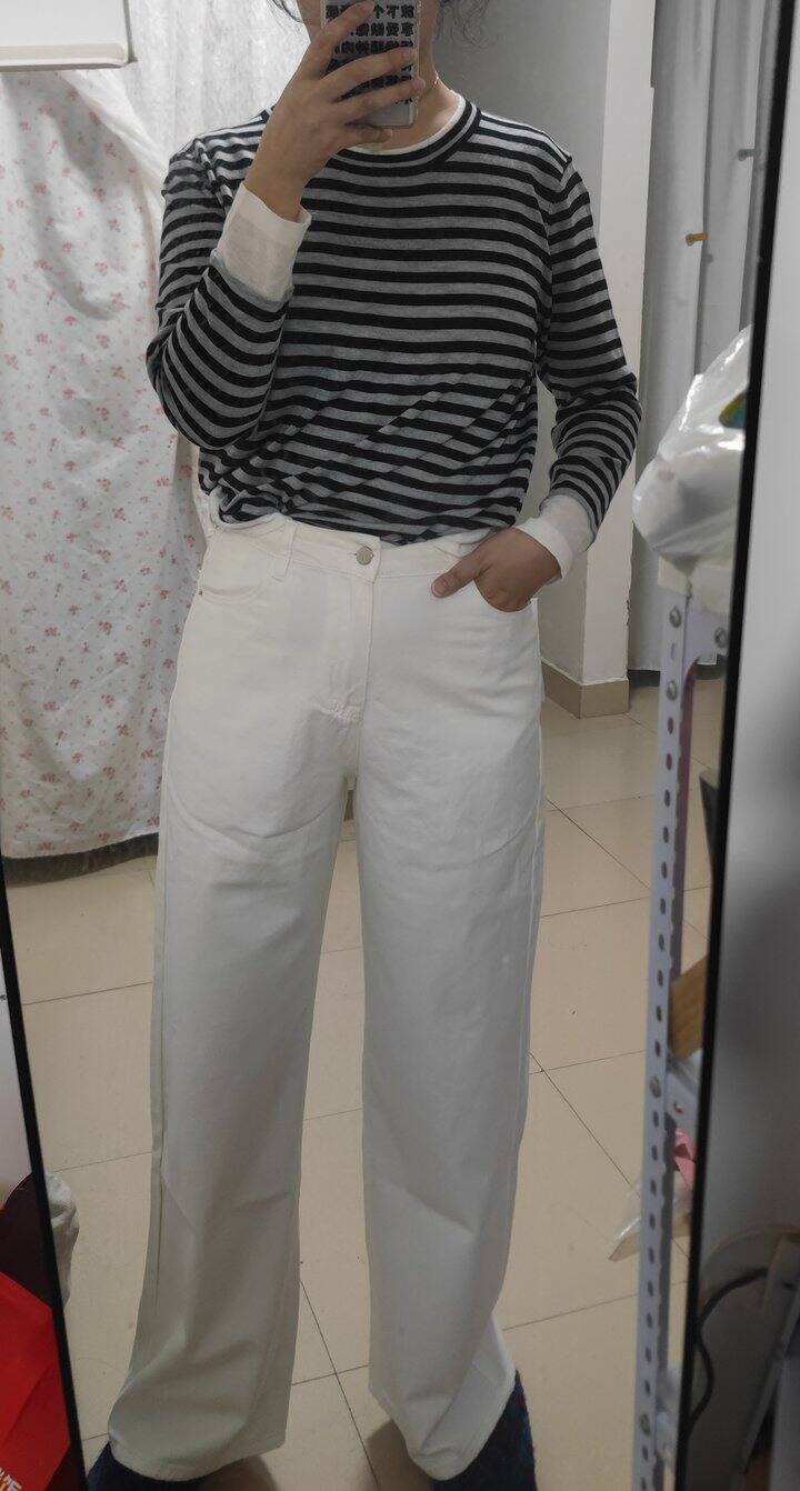 炫吾白牛仔裤晒图