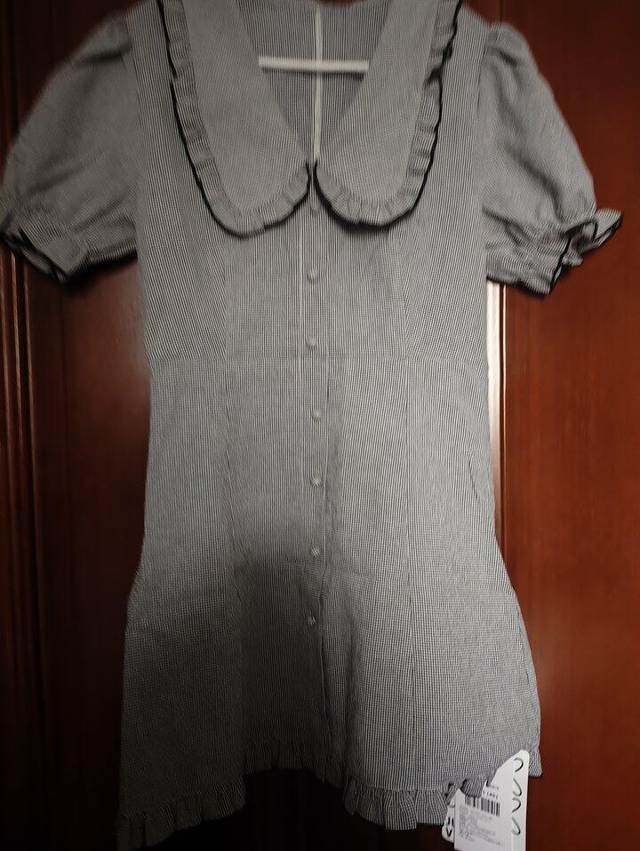 黑白格纹连衣裙