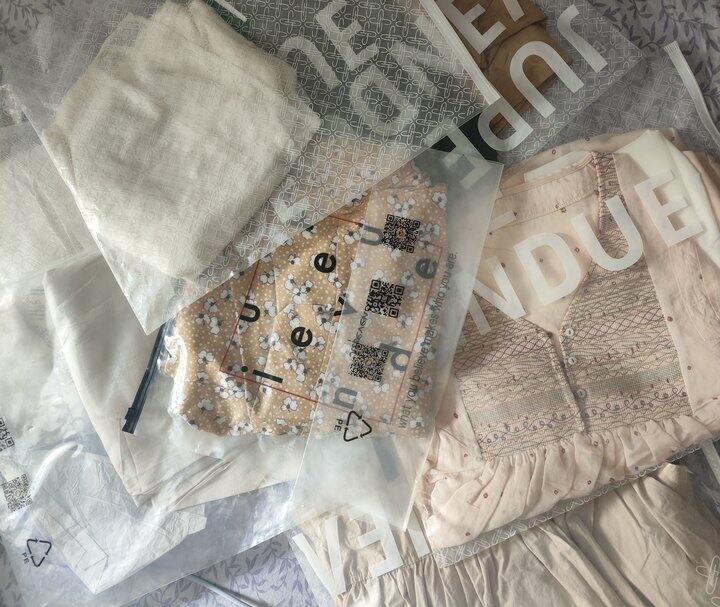 出几件闲置衣服，全新