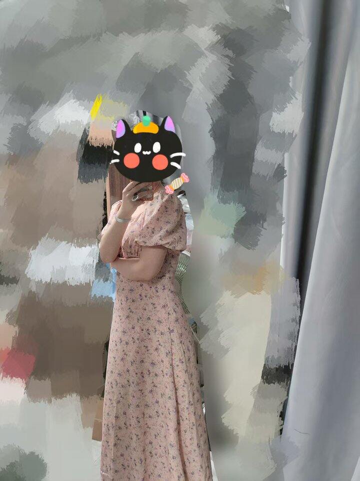 出 碎花连衣裙一条 60包邮