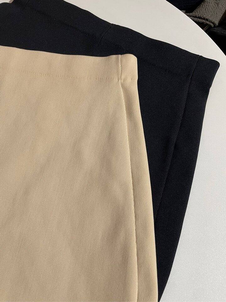 秋冬衣橱必备小黑裙