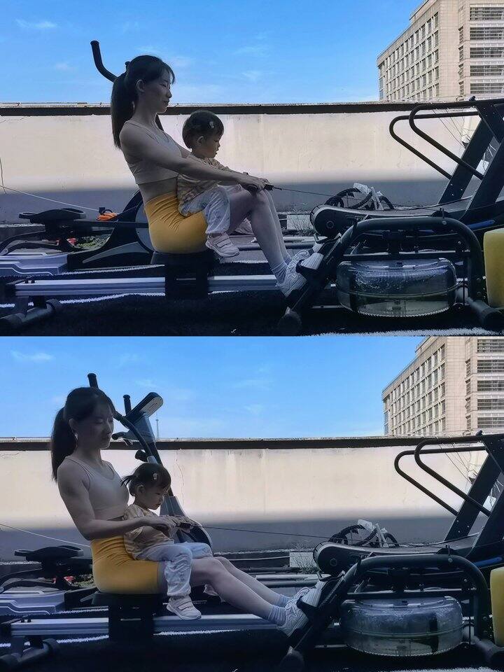 健身女带娃时刻