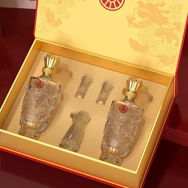 中秋礼品，白酒礼盒上档次，五粮液