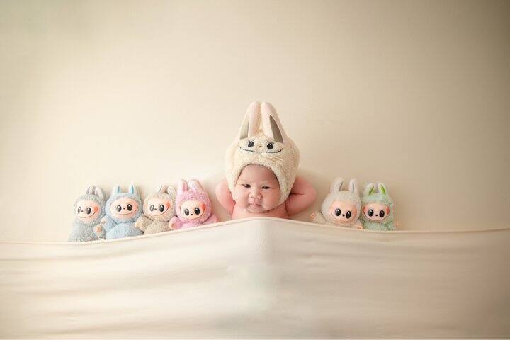 不在的日子生了个大眼萌娃