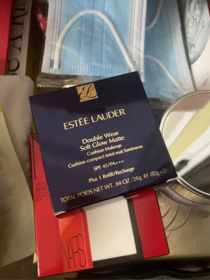 出雅诗兰黛无暇持妆气垫