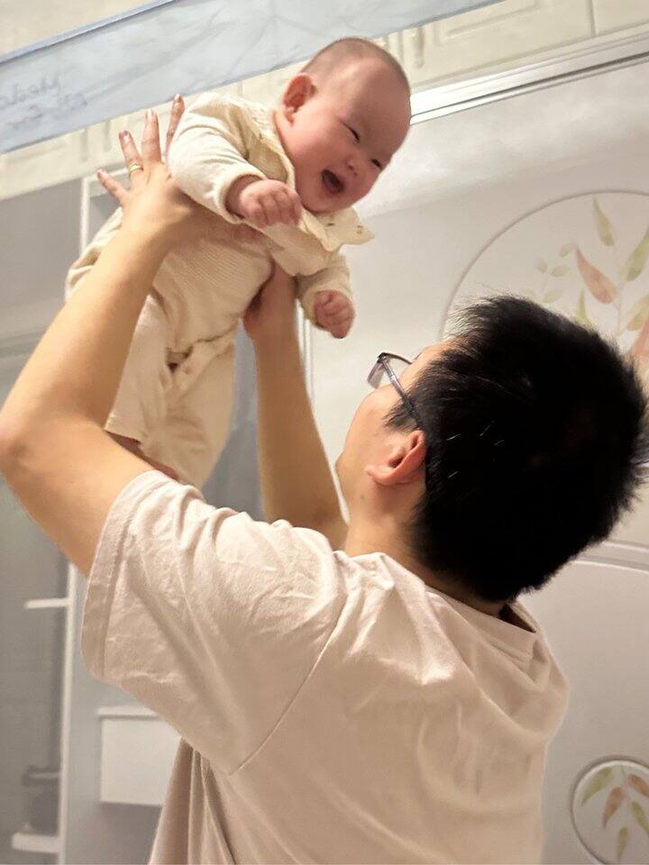 我女儿真的好可爱啊！！！