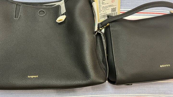 要命了，山下有松的摔纹牛皮咋和红谷的摸上去差不多