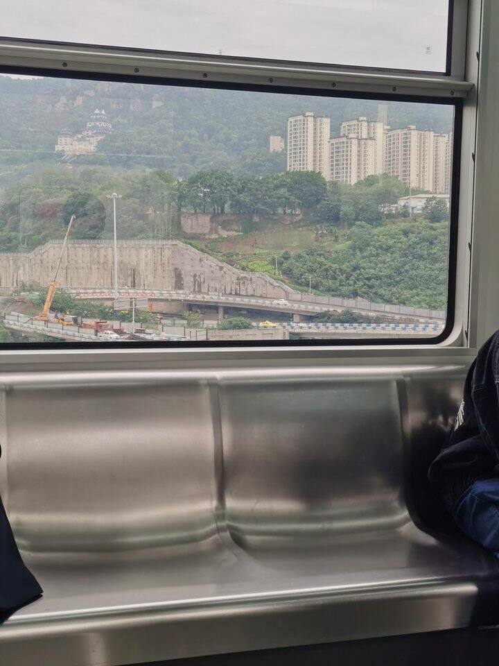 10.27出发垫江  身份:婚礼摄像师