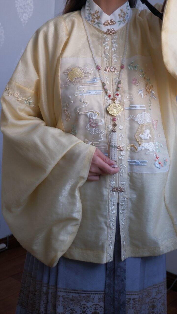 阳光明媚的一天