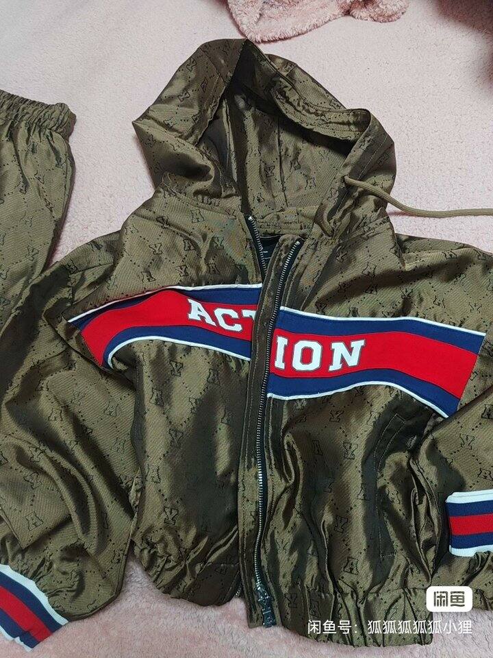 【出】+出两套衣服~走🐠