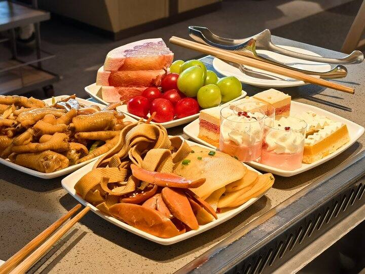 工作日和同事一起吃了顿大餐