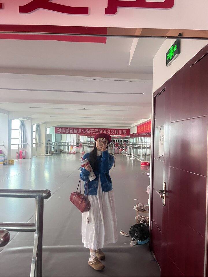 甜瓜今天穿什么