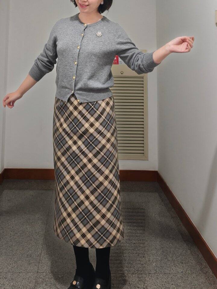 Daily Look 黑白灰米这几个经典色总是穿不厌