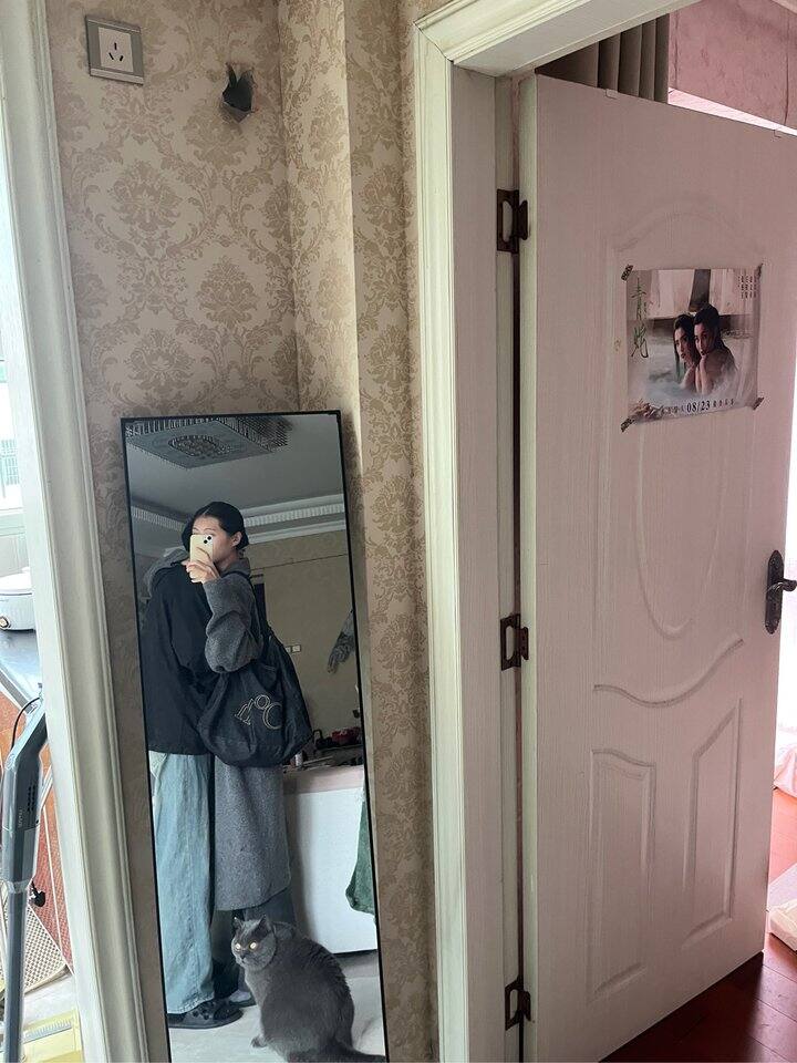 出门上兼职课了