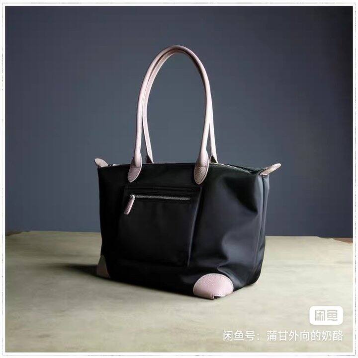 通勤包求推荐，先放两个抛砖引玉