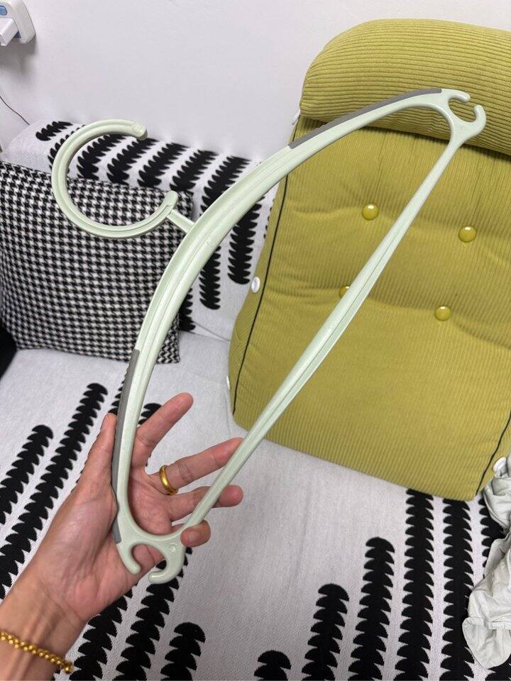 你们还记得我10年前团过路口最好用的衣架吗？？