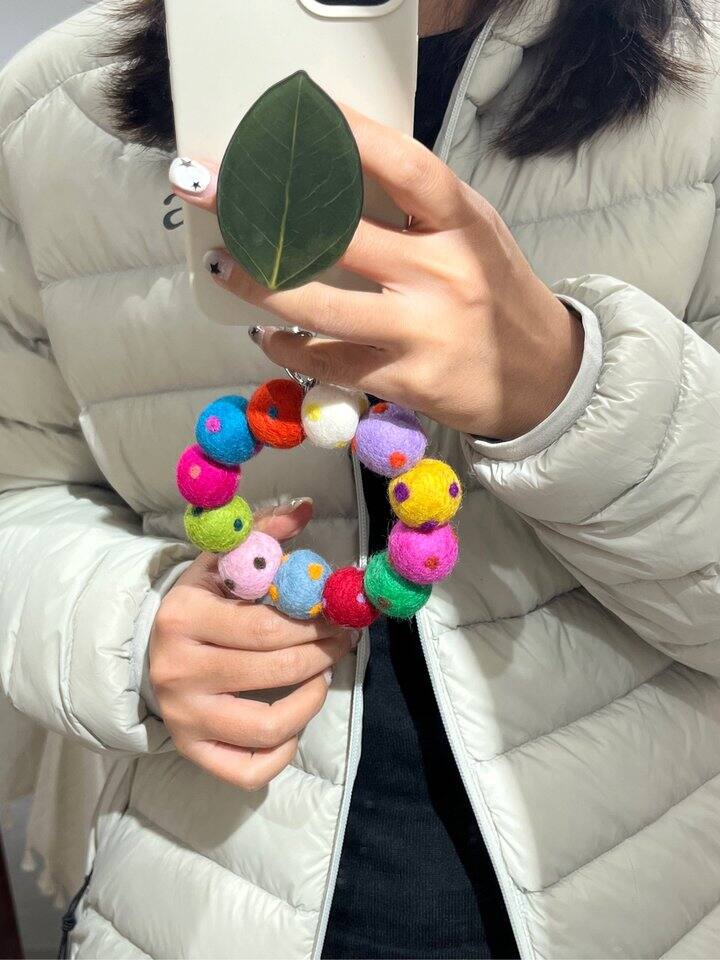 彩虹色的手机挂绳