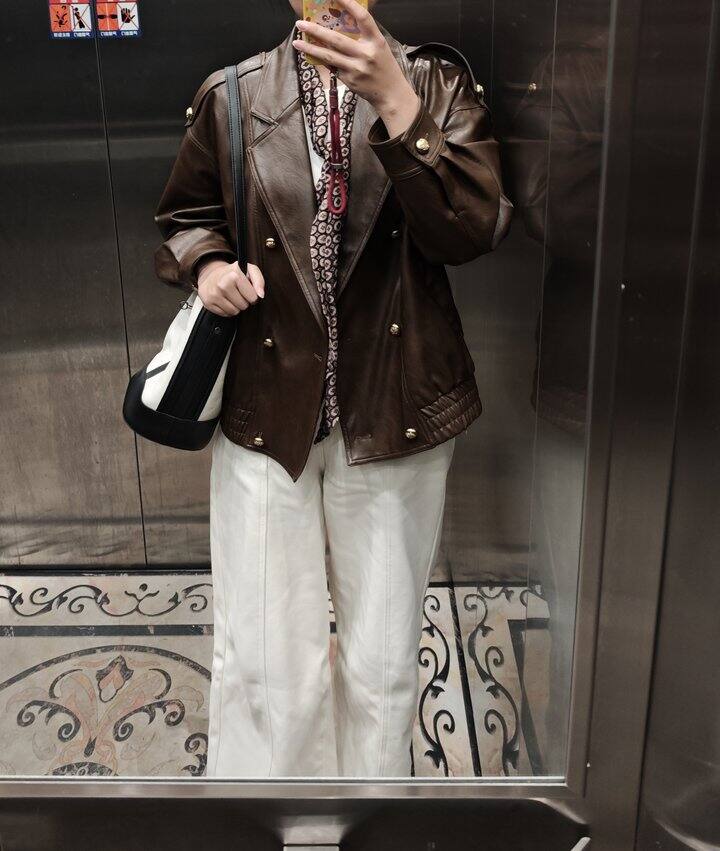 棕色皮衣穿搭
