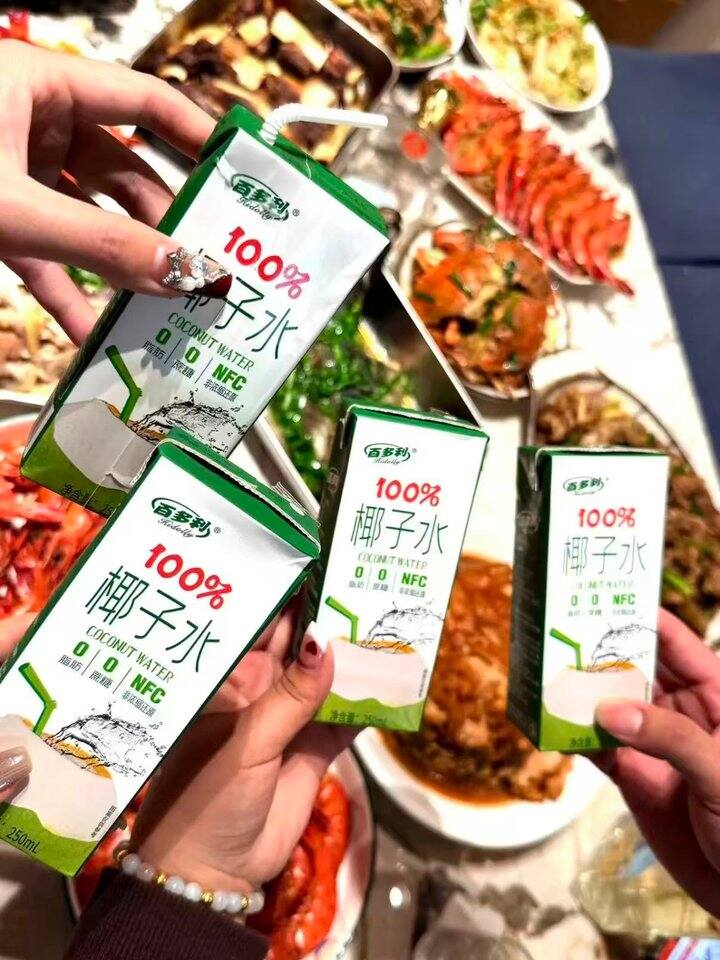 百多利椰子水！💰0.9