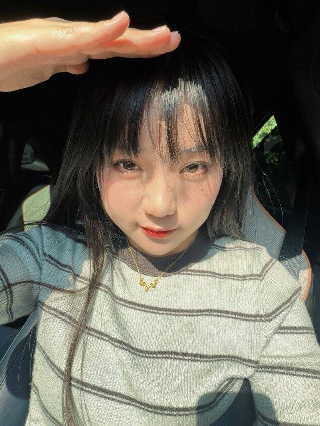 新手机拍照是好看呢