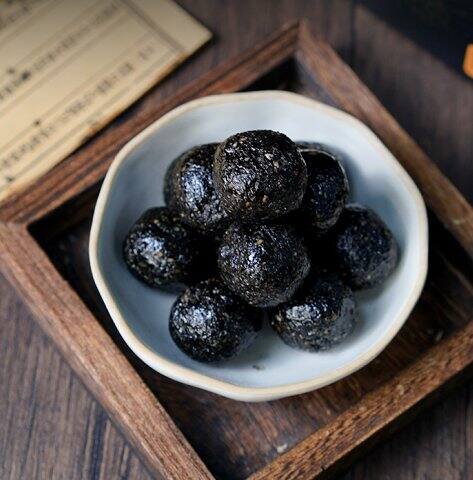 以黑养黑，古法九制地黄黑芝麻丸，养出健康好气色