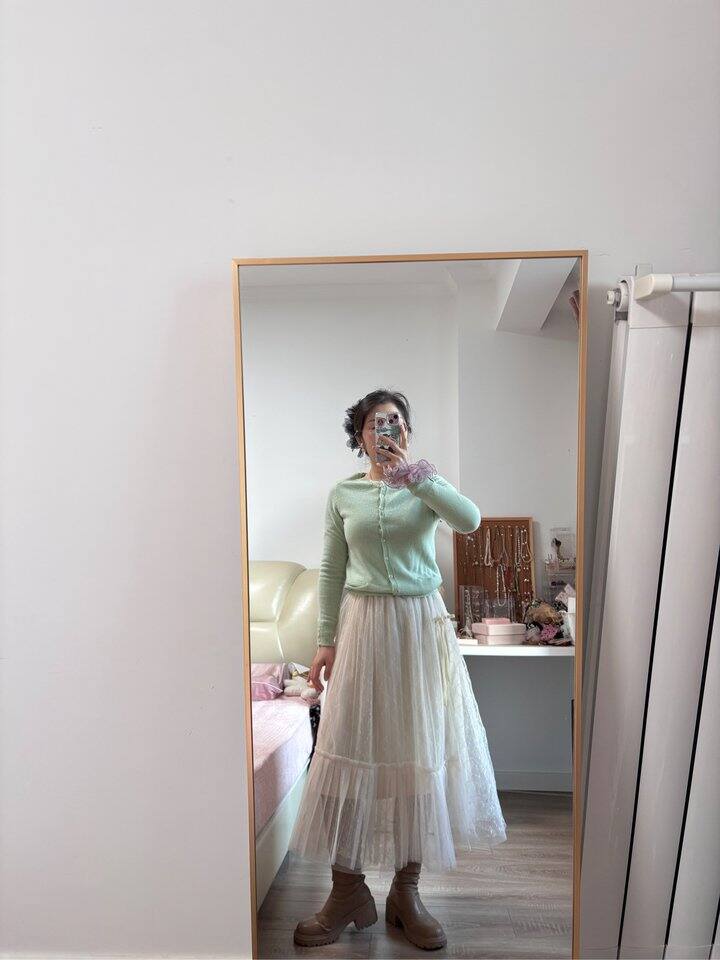 为了不穿两条裤子穿上了羊绒裤