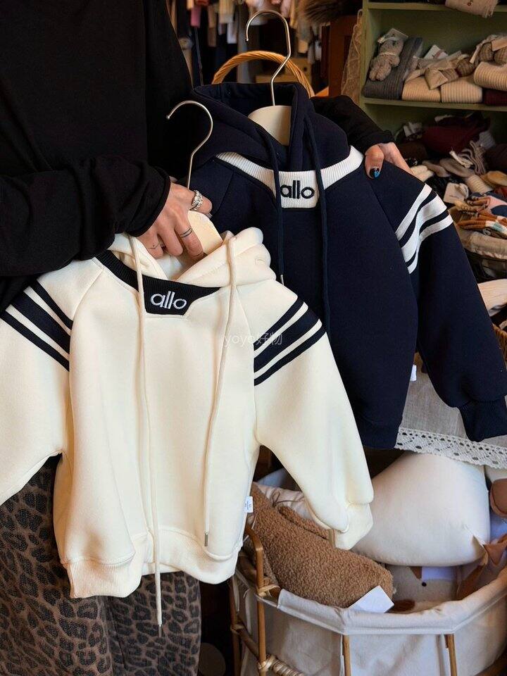 儿童撞色领allo连帽加绒卫衣！卫裤！💰39.9可配亲子