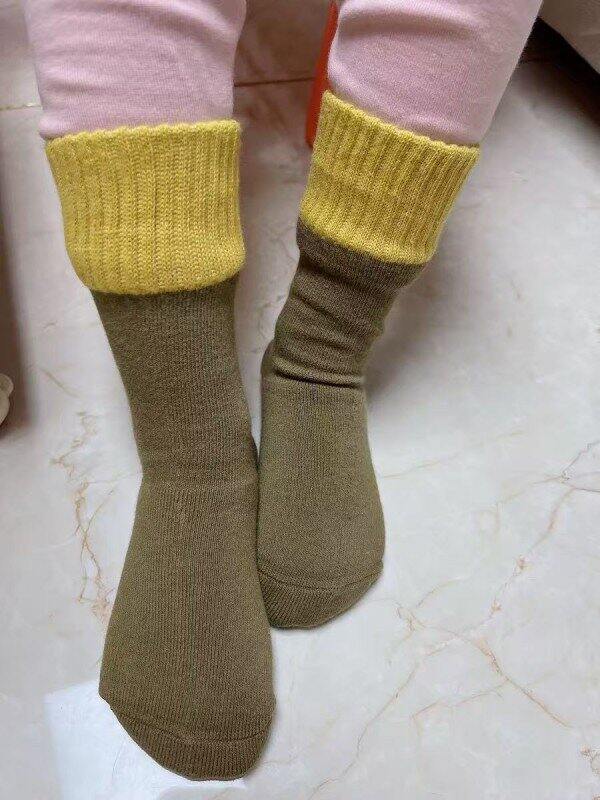 先撸毛圈袜！！也是一个价
周六六.儿童中筒袜4双💰8.9