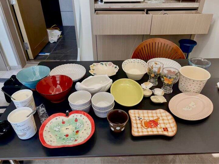 到了一部分餐具啦