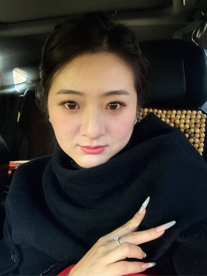 搞了点自拍不好意思发pyq 来路口发一下