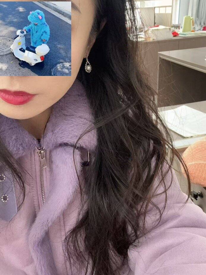 精心去搞卷发总是不如随手一扎效果来得更好