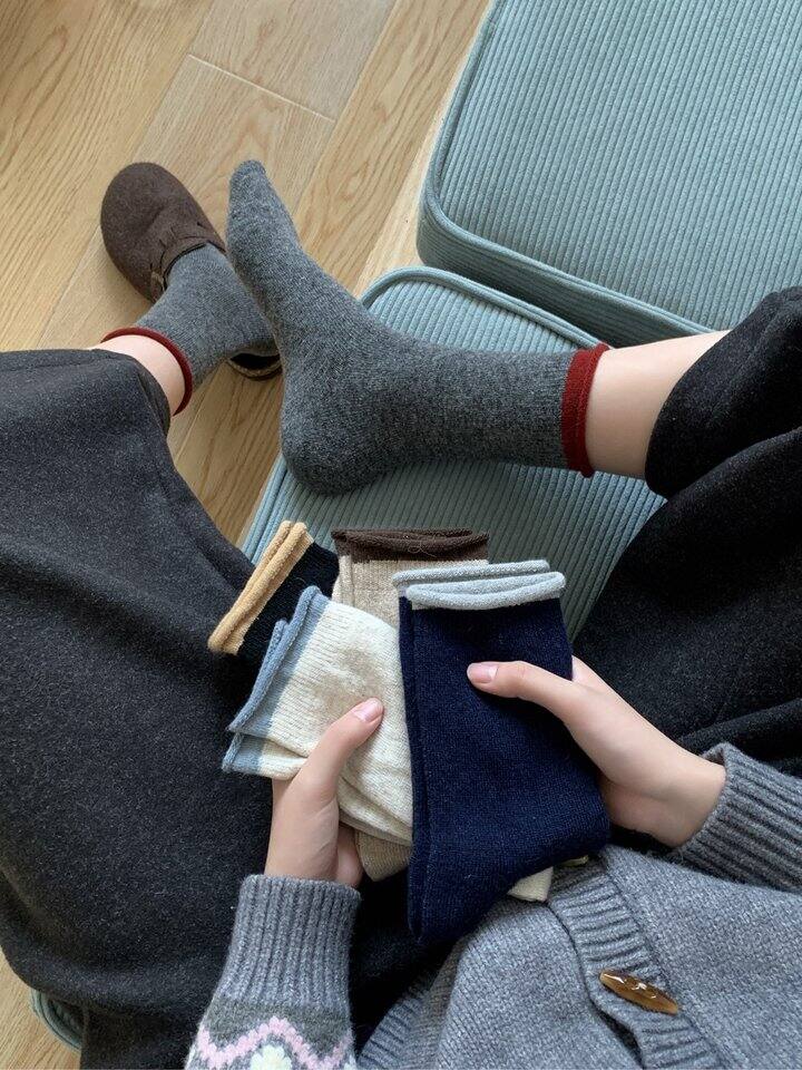 卷边绵羊毛袜 ！💰5+