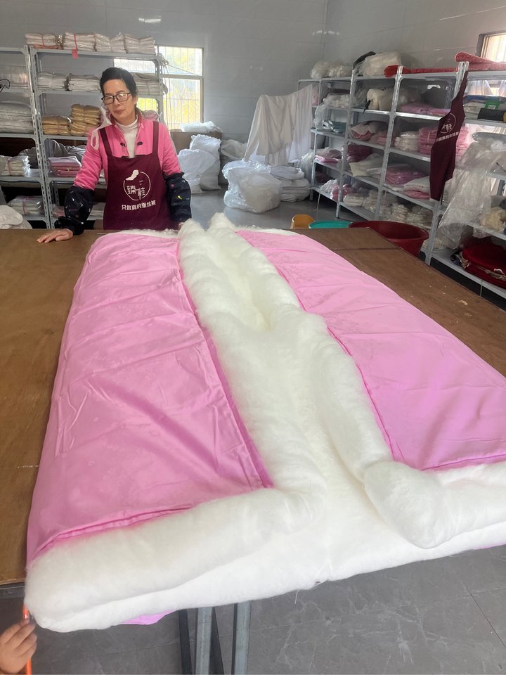 单人三斤蚕丝被