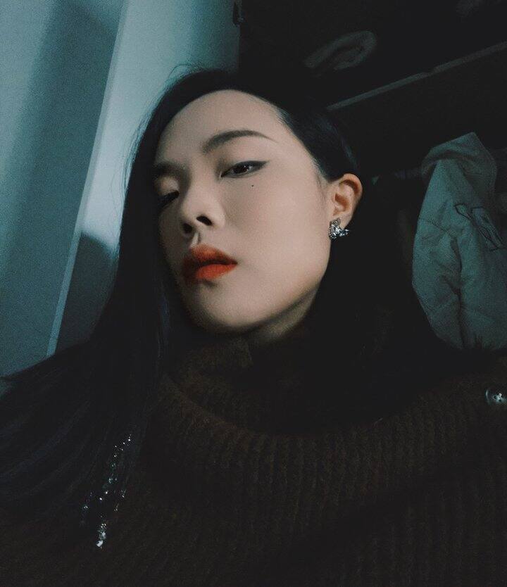 酷酷的自拍了一张