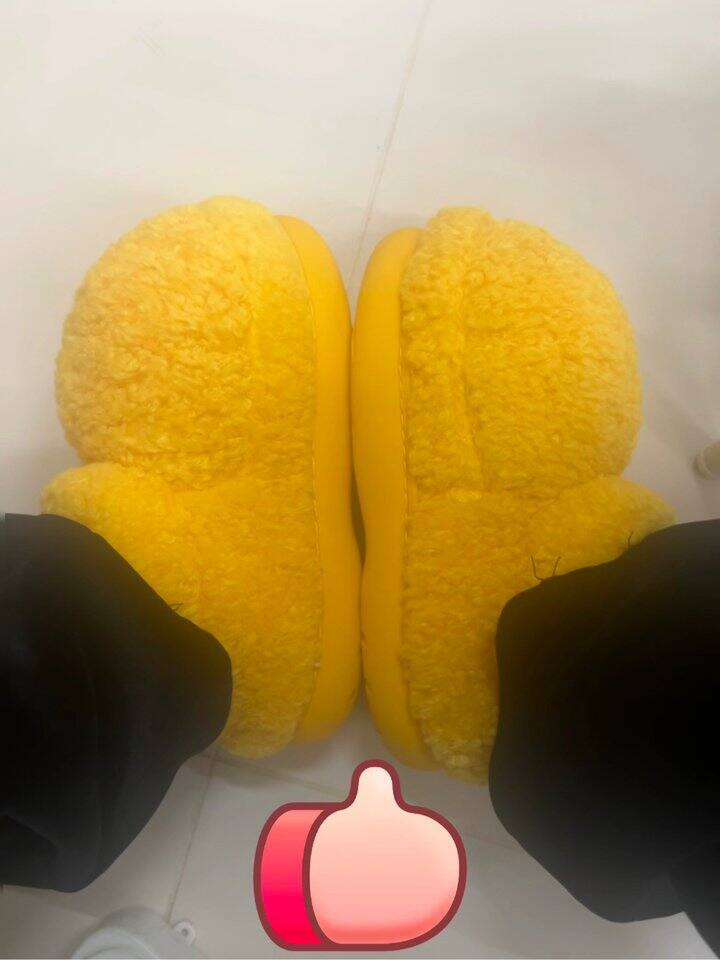 软萌萌的拖鞋