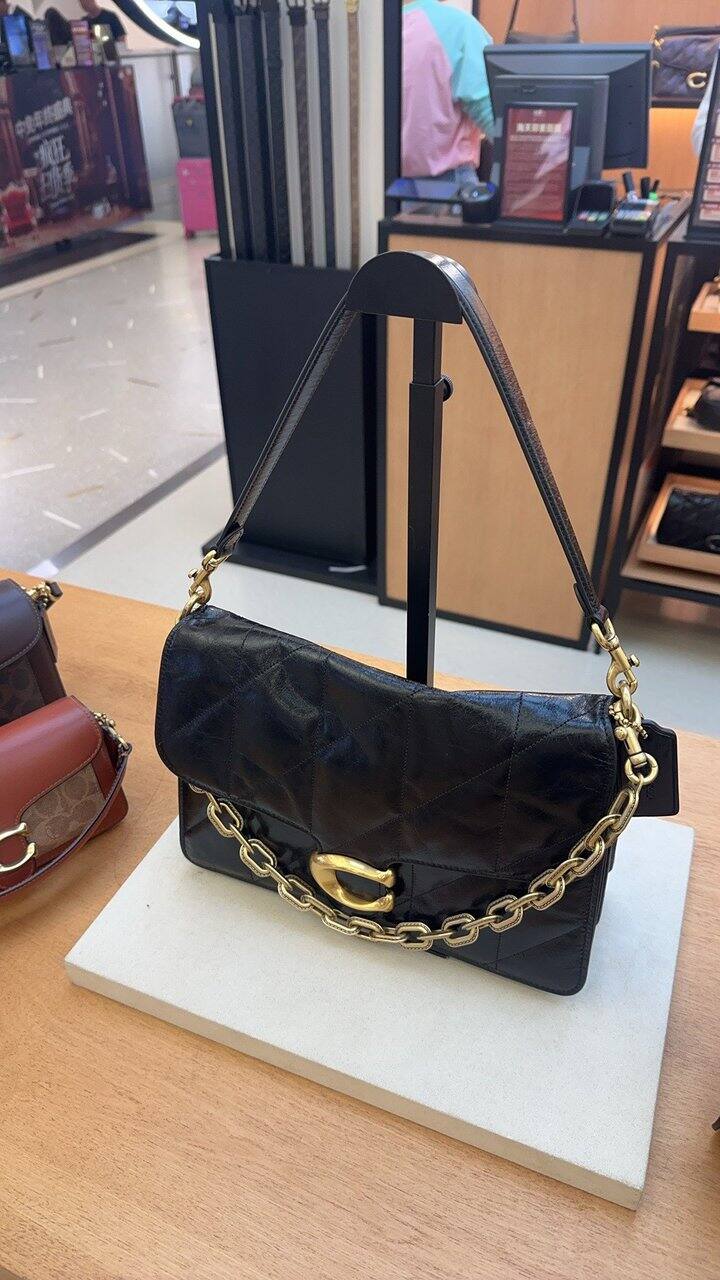 给朋友代购的蔻驰包