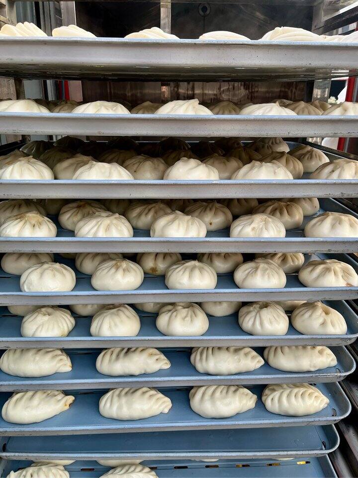 今天包了200多个包子