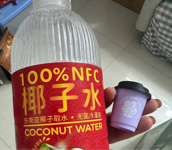 瑞幸下架了椰青美式，那我就自己泡