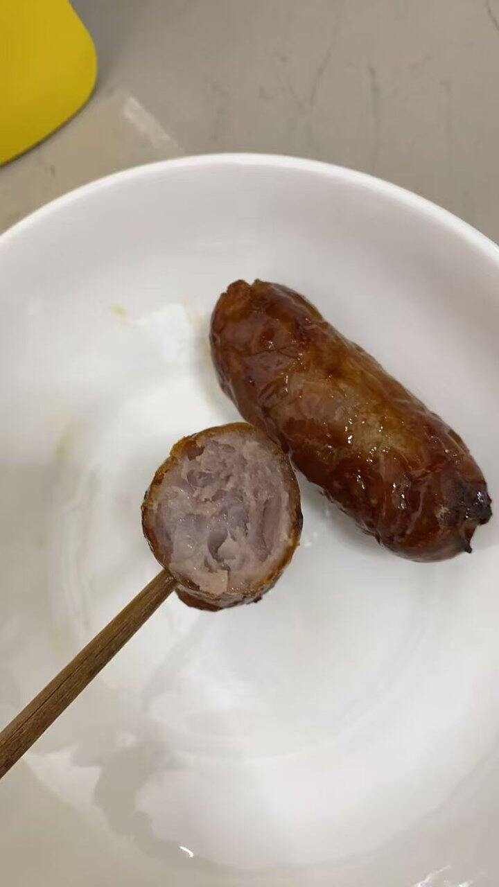 好吃干净的黑猪肉烤肠团  无添加