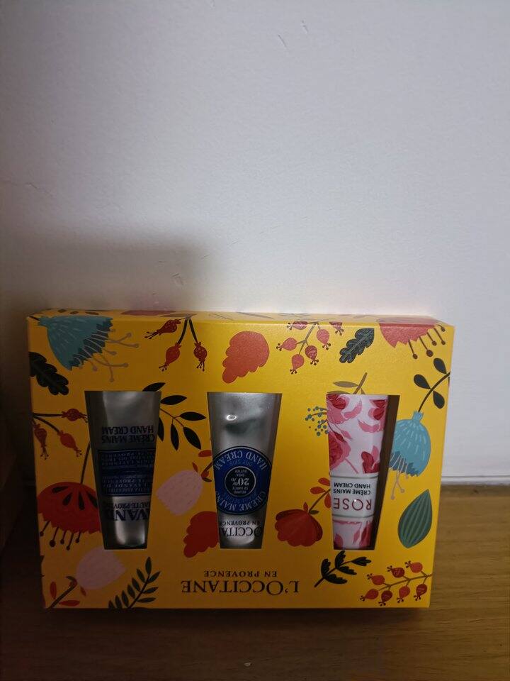 出欧舒丹护手霜