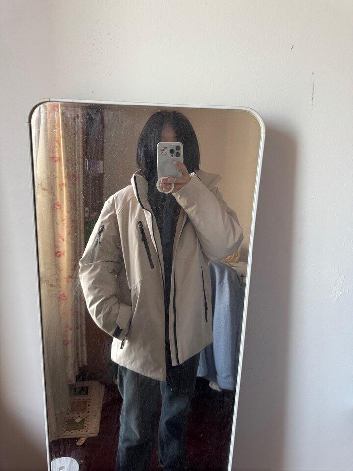 分享一件去年买的羽绒服