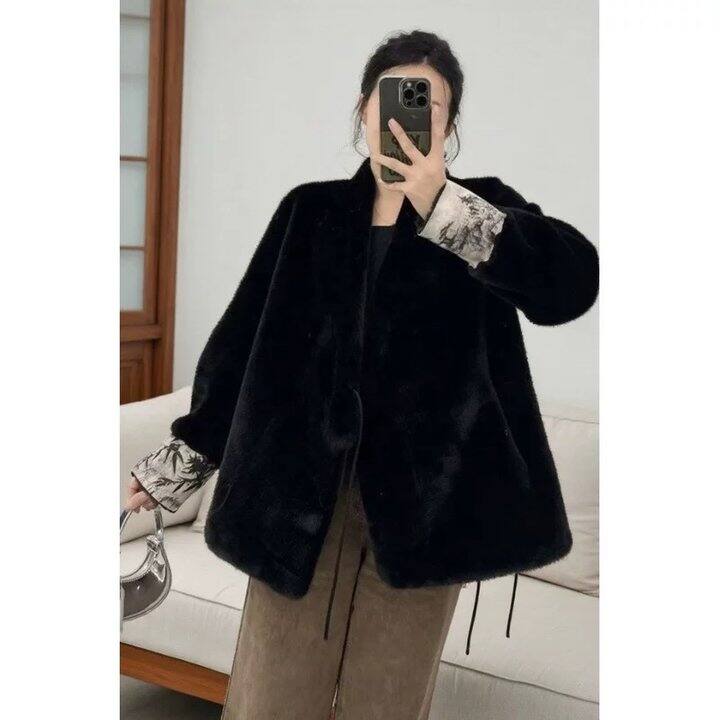 pdd女装：新中式水墨画国风皮毛一体外套双面💰60