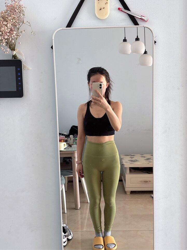 12.28运动：安娜哑铃40分钟