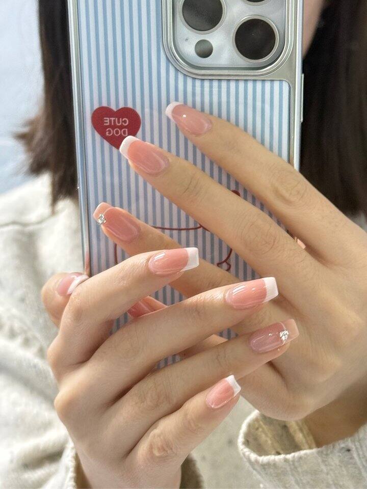 118块的美甲，简单耐看💅
