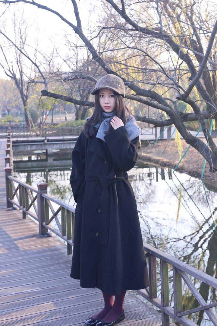 最近爱上了酒红色连裤袜